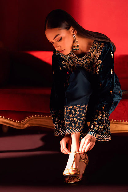 Midnight Velvet Elegance